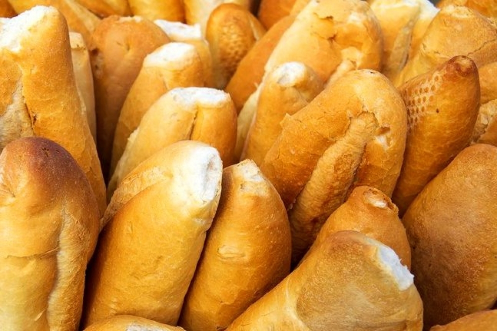 El pan pasaría a costar $160 el kilo.