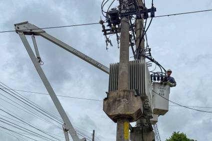 Avanzan las tratativas para mejorar el servicio eléctrico en Uribelarrea y El Taladro
