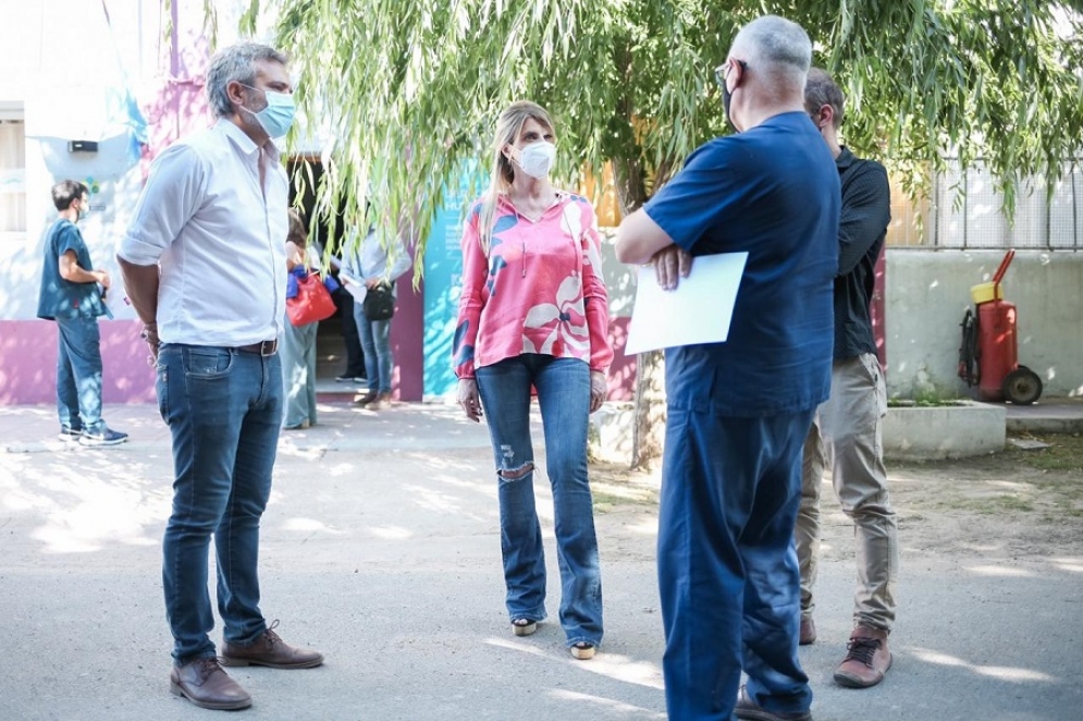 Fassi junto a Moreno y las autoridades del Dardo Rocha. 