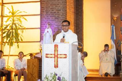 El Padre Pedro continuará con su misión en Laferrere