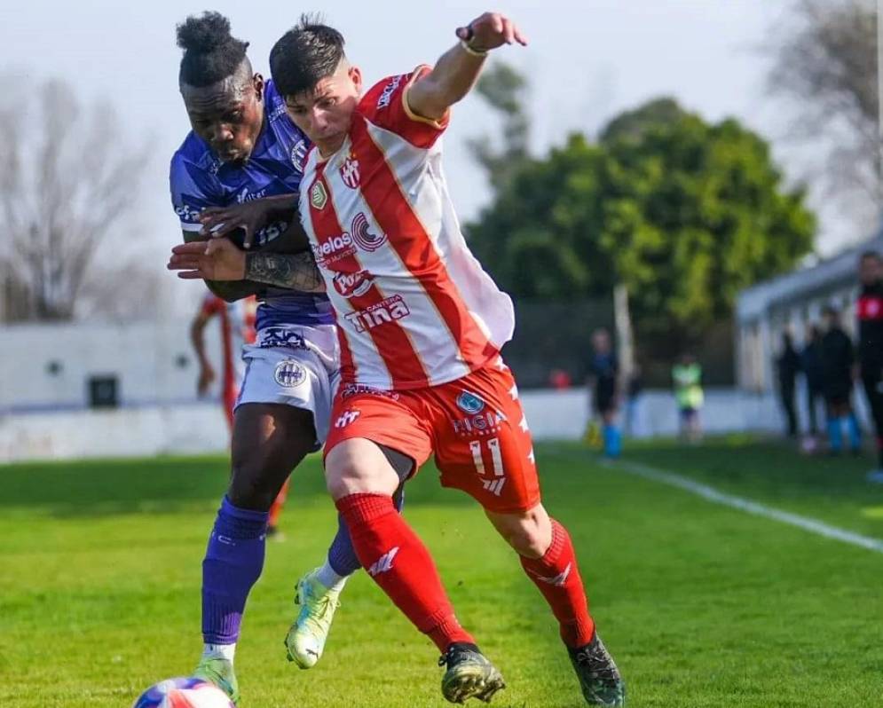 Guerrero jugó en la mitad de cancha. Ph: prensa CFC.