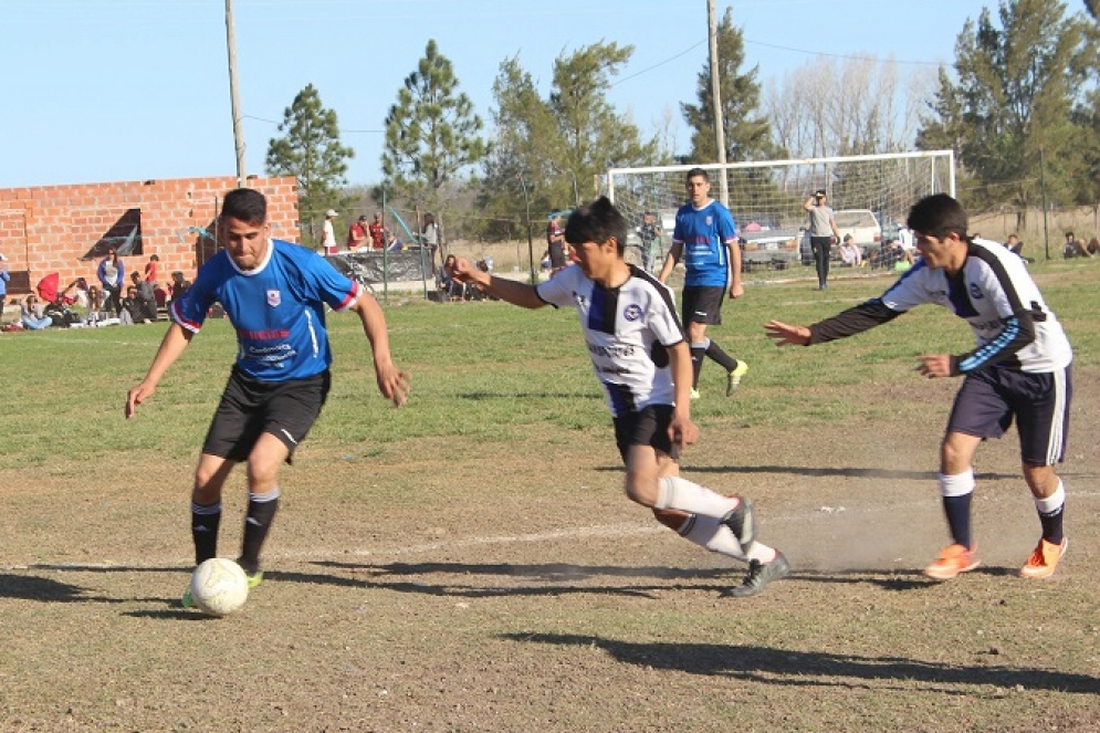 Primero de Mayo superó a Real Cañuelas 3-1.