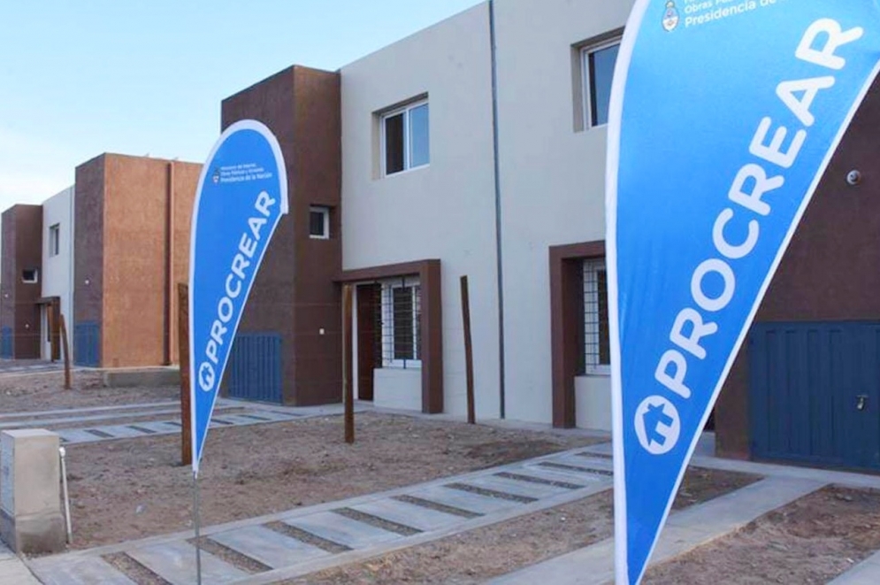 Otorgará 300 mil créditos para la construcción y reactivará el sector. 