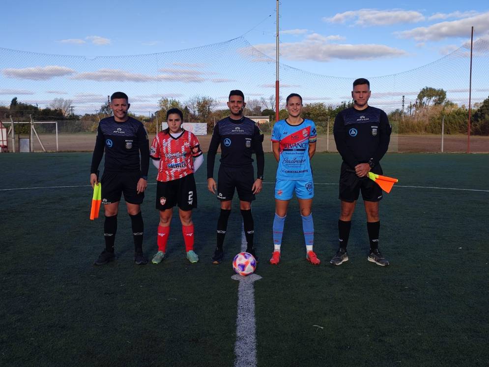 Aluminé Medina, la capitana del CFC, no pudo con las delanteras del Arse.