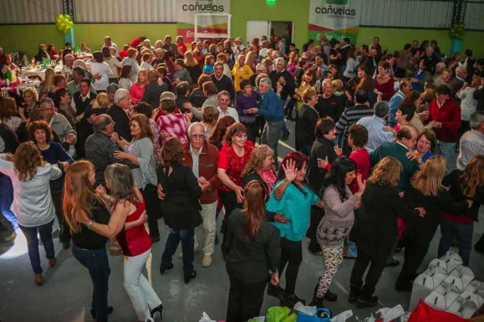 Más de mil personas participaron del evento. 