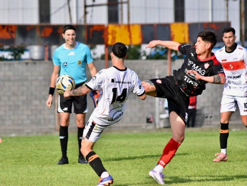 Lucas Fern&aacute;ndez entr&oacute; en el ST para equilibrar el mediocampo. (Foto: Instagram @gabytaquiiroga).
