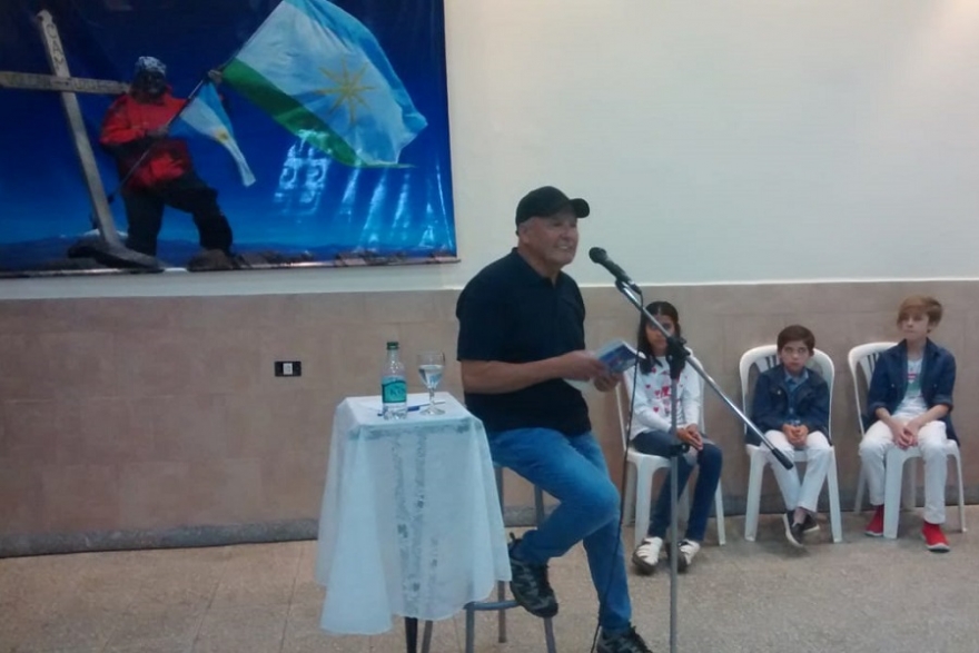 Se presentó la ampliación de &quot;Crónicas de un aventurero&quot;