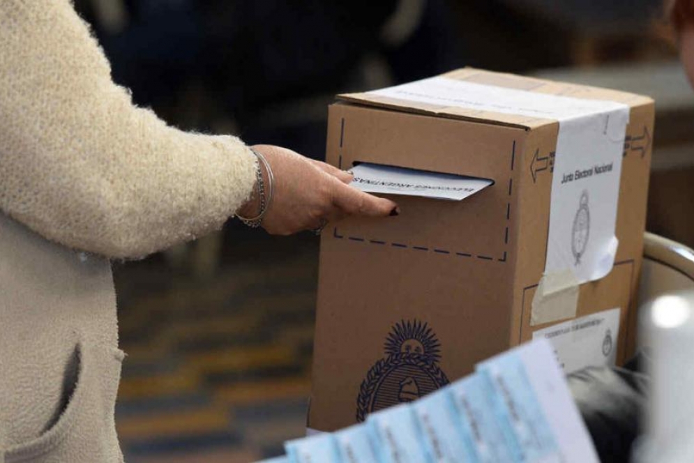 Se votará en 27 escuelas.