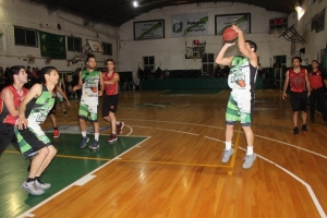 Juventud cayó abruptamente en el &quot;Gigante de la Avenida&quot; y habrá tercer partido