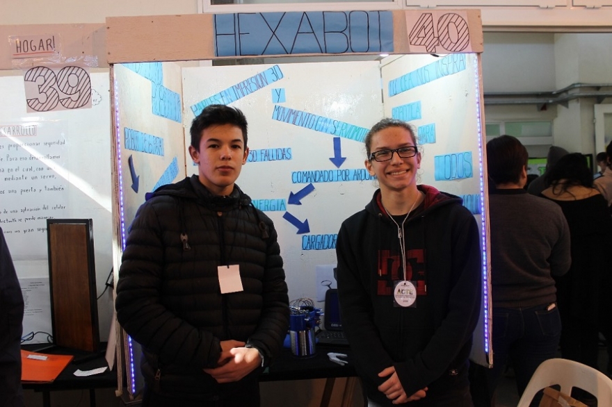 La escuela media N°2 fue sede de la Feria de Ciencias