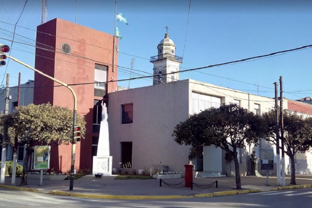 La intendenta decretó dos días de duelo por la muerte del doctor Bornes