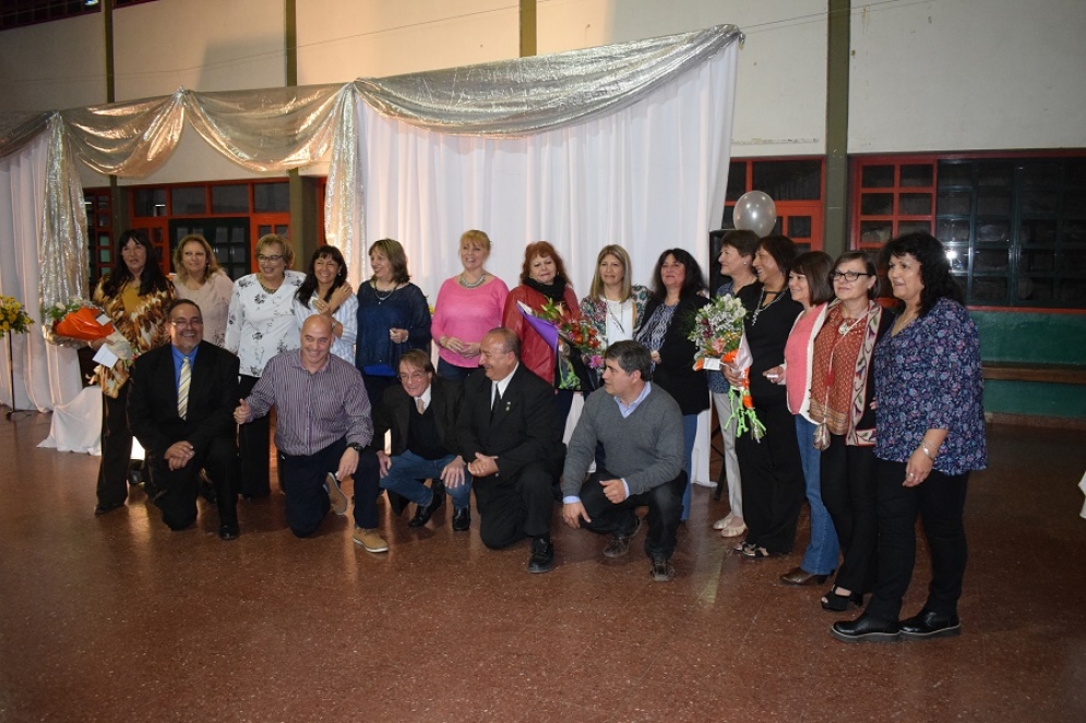 Los docentes jubilados en el presente año fueron homenajeados