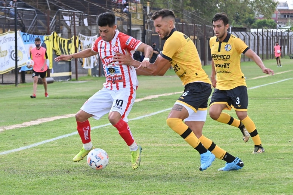 Cariaga volvió a estar muy solo en la creación. (FOTO: Jony Argañaraz).