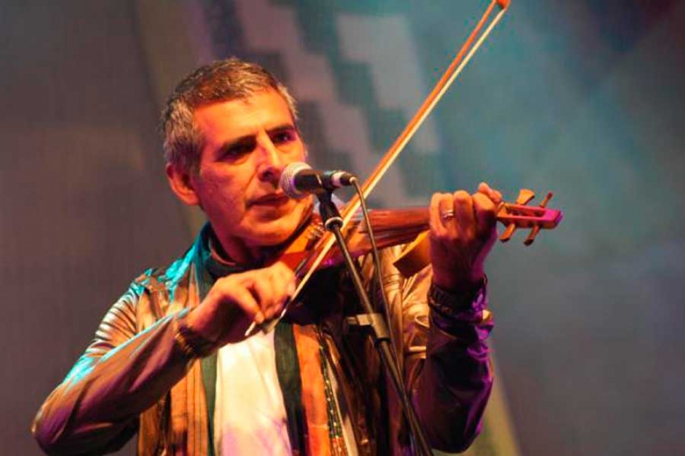 El recital de Peteco Carabajal también reprogramado. 