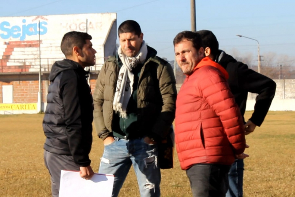 Sosa recorrió las instalaciones del estadio Arín.