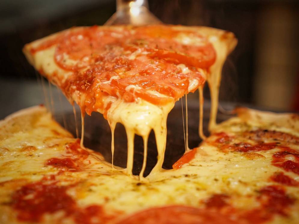 La grande de muzza, un cl&aacute;sico.