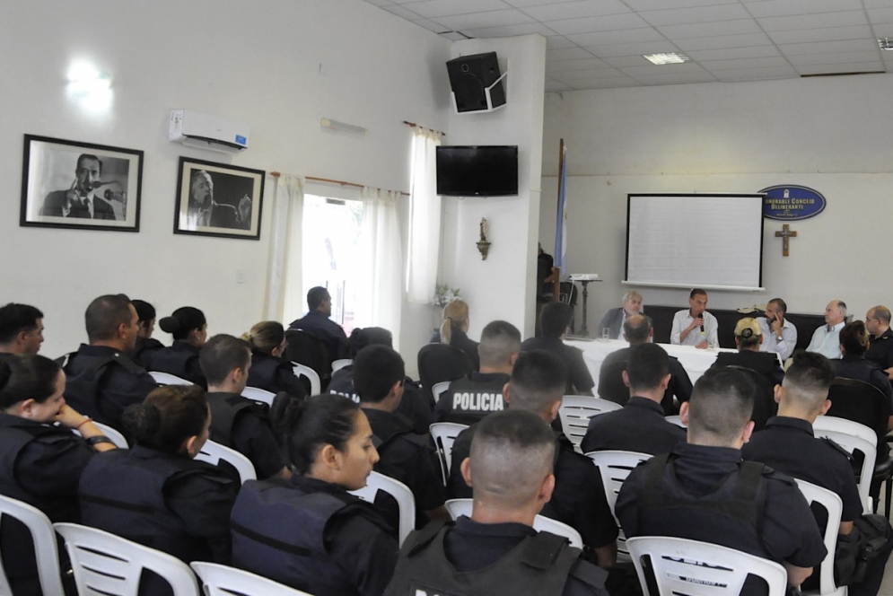 Comenzó la capacitación policial sobre explotación laboral, sexual, narcotráfico y violencia de género