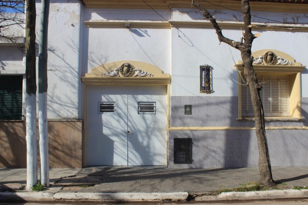 Cuando reabran las puertas de la administración, tras las vacaciones, Caruso será nuevamente el director general y representante legal de la institución educativa.
