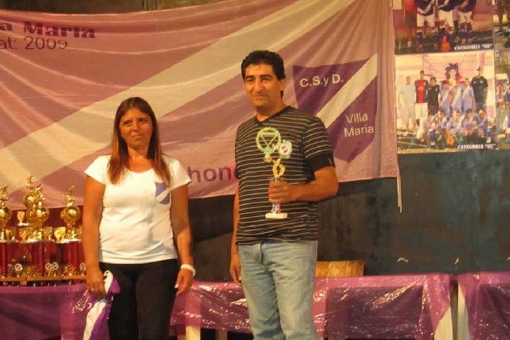 Roberto Graz en un acto en el Club Villa María. 