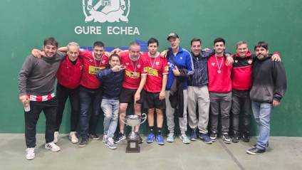 Pelota paleta: ascenso y campeonato para CFC