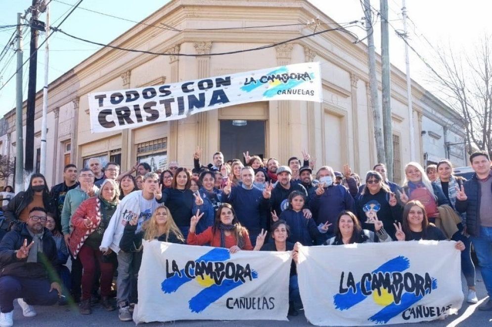 Los militantes de La Cámpora tras el encuentro.