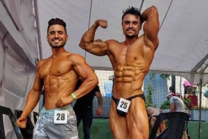 Carricaburo, con el "25", junto a uno de sus alumnos. 