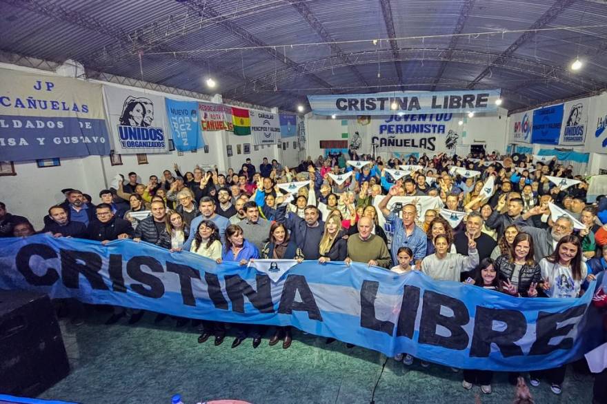 La militancia se reunió en Cañuelas con la consigna “Cristina Libre”