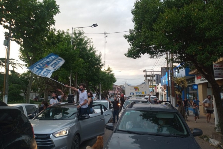 El peronismo de Cañuelas celebró el Día del Militante en las calles