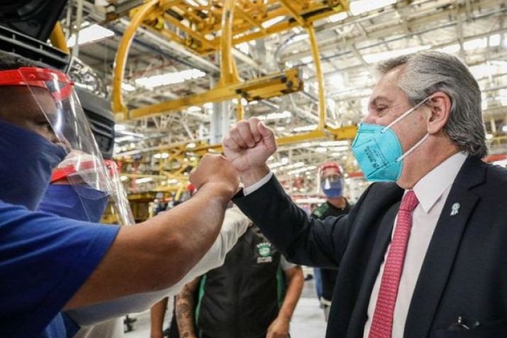 Fernández recorrerá la planta de Visuar. 