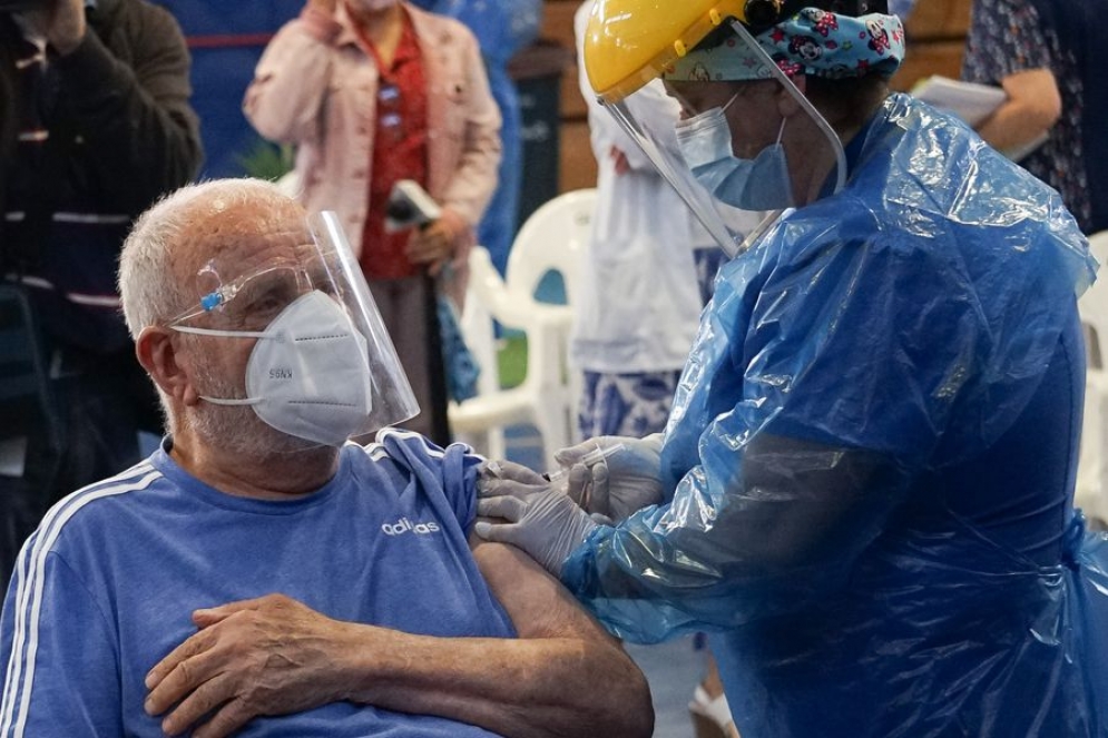 Confirman que “la segunda dosis se prorrogó tres meses”