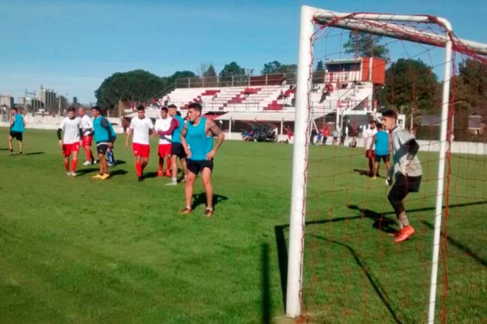 Cañuelas ganó su cuarto partido amistoso