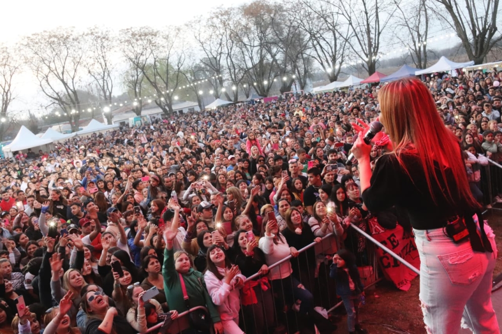 &quot;La Princesita&quot; hizo cantar y bailar al público.