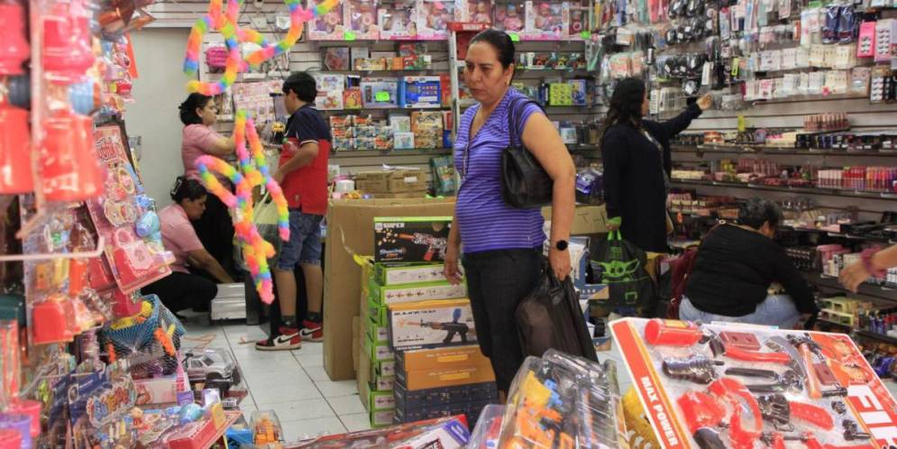 Los juguetes son la opción para los más chicos.