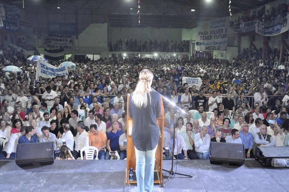 Marisa Fassi en el momento de dar su discurso. 