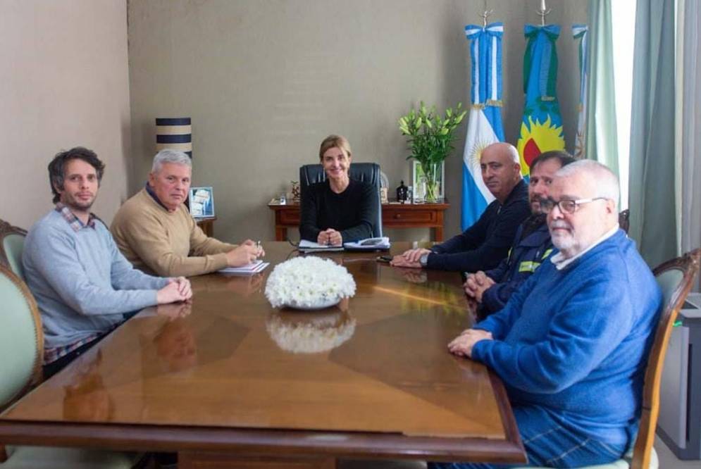 Se reunieron en el despacho de la jefa comunal.