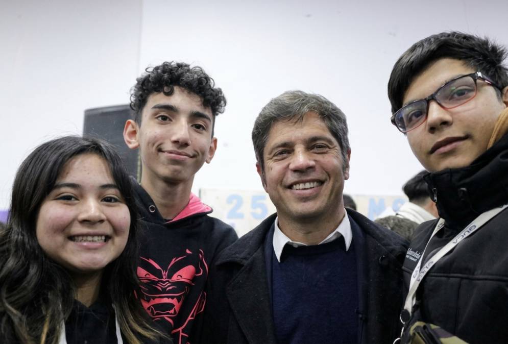 Kicillof apuesta a la incorporaci&oacute;n de jovenes a su espacio.