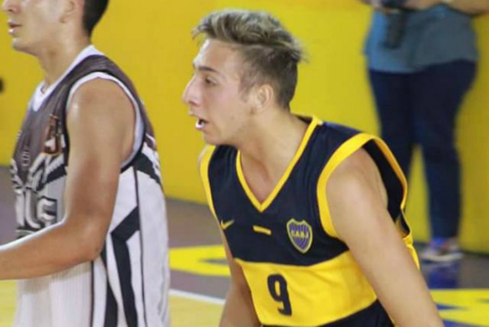 &quot;Pipi&quot; con la azul y oro en su debut.