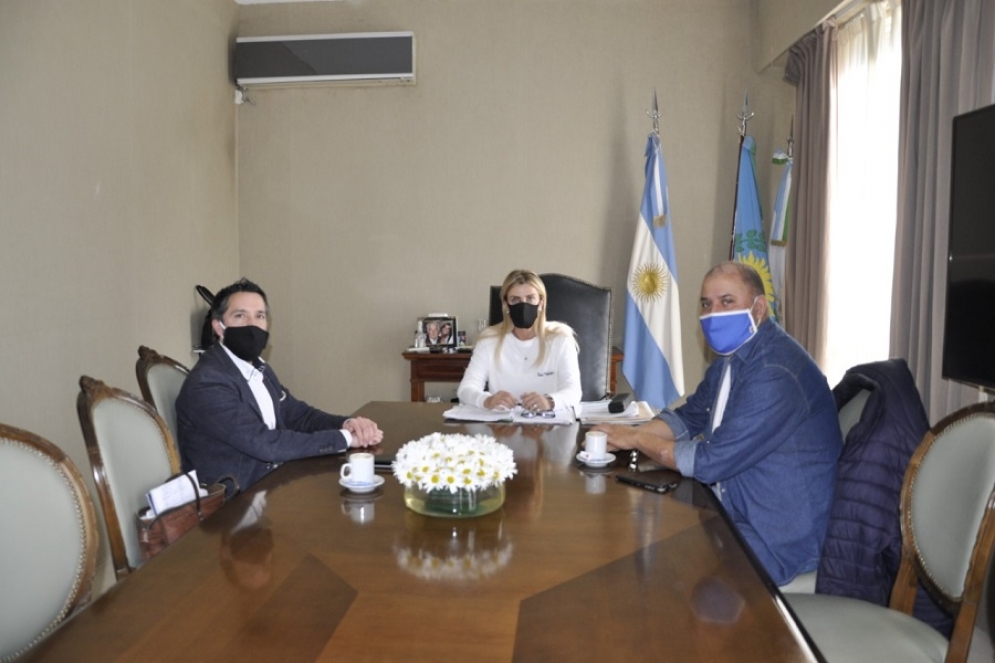 La intendenta Fassi recibió al Director de Regionales del Ministerio de Trabajo Provincial, Miguel Funes y al delegado Regional en Lobos, San Miguel del Monte y Cañuelas, Alberto &quot;Beto&quot; Mansilla.