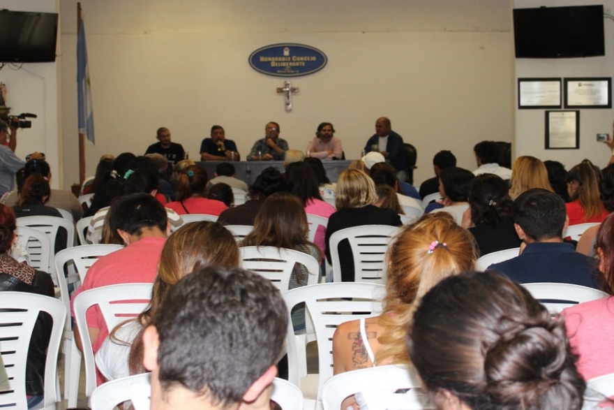 Servicio de luz: Exposición abierta en el HCD