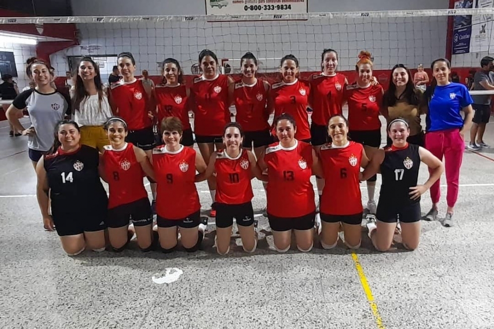 Las “rojas” se despidieron de la actual temporada en la Federación Metropolitana de Vóley.