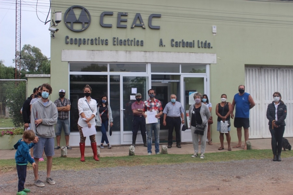 Comerciantes y frentistas unidos por un contexto desesperante.