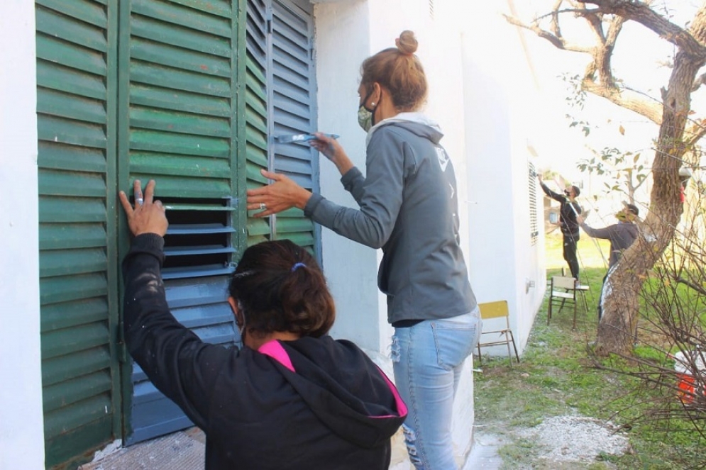 Jóvenes del Centro Cultural Volveré.