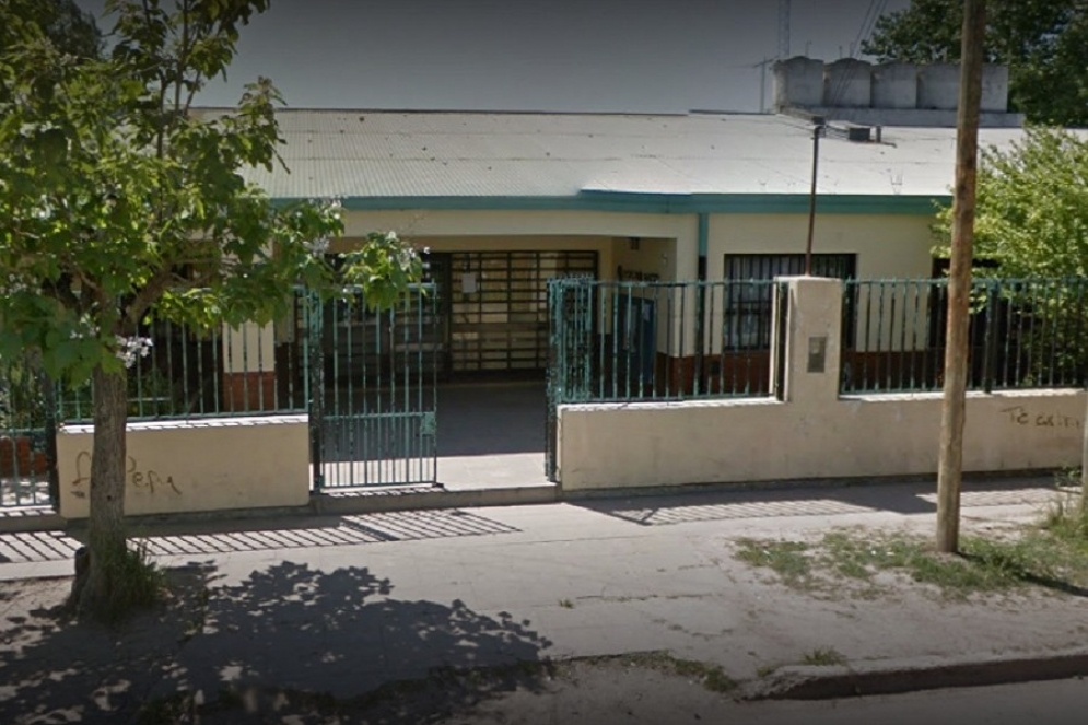 Tragedia en la Escuela 28: murió un hombre que podaba los árboles