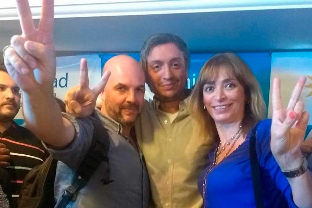 Esteban Sarlenga, Máximo Kirchner y Romina Marques Antúnes.