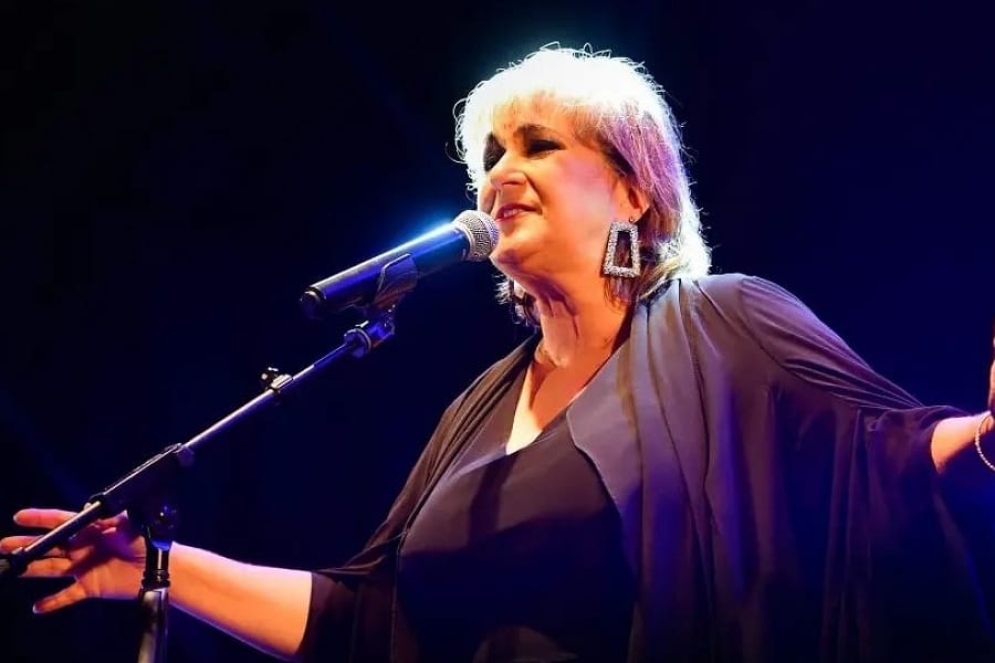 La cantante asume un desafío en la función pública.