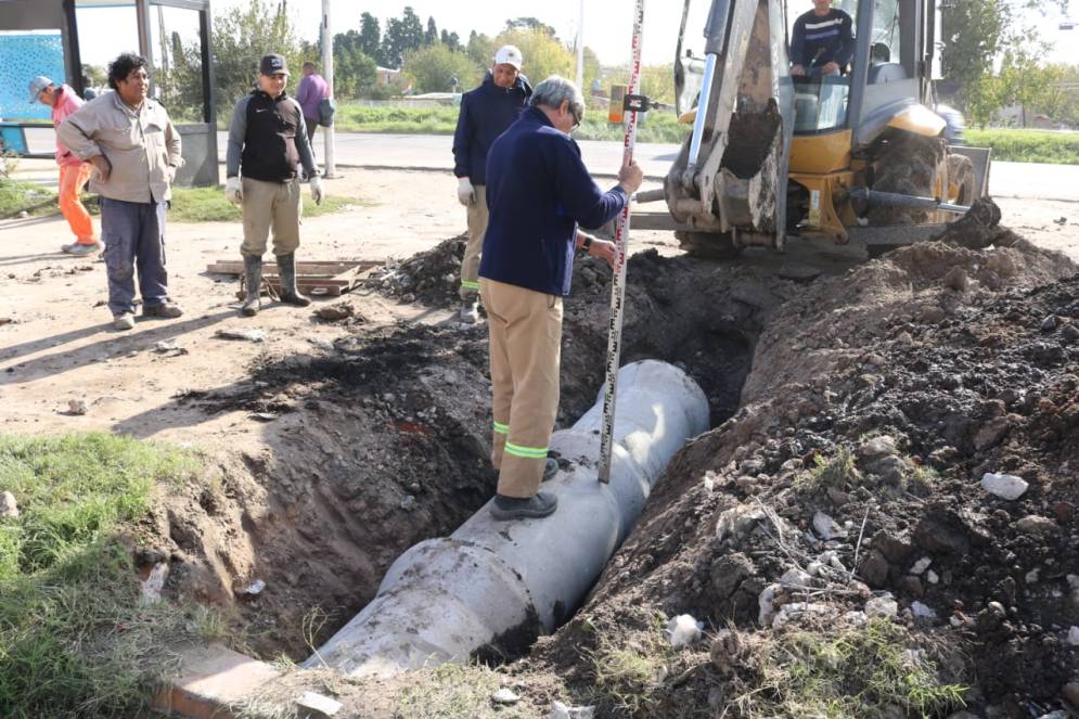 Colocaron alcantarillas para mejorar el escurrimiento del agua pluvial. 