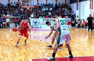 Vieira abrochó el triunfo con una bandeja a 3 segundos de la chicharra / FOTO: Confederación Argentina de Básquet. 