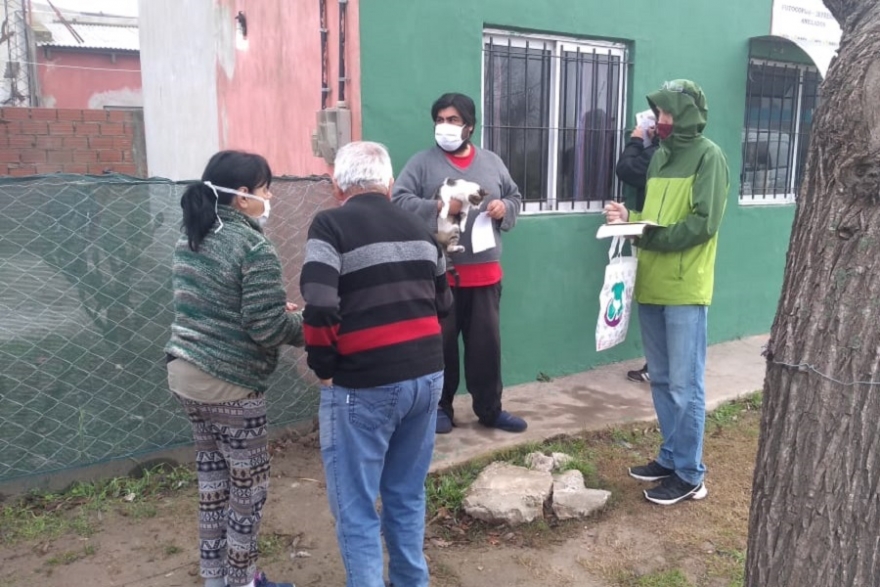 El programa de vacunación domiciliaria llegó al barrio Libertad