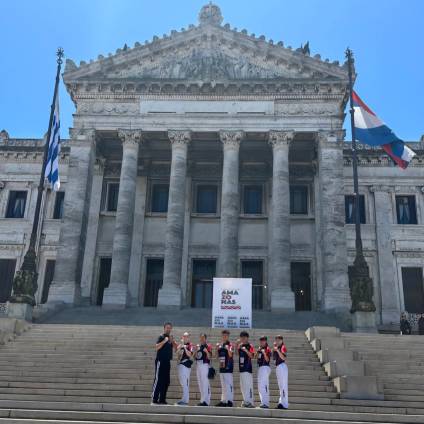 Taekwondo: la Escuela Federal se destacó en Uruguay y Chubut