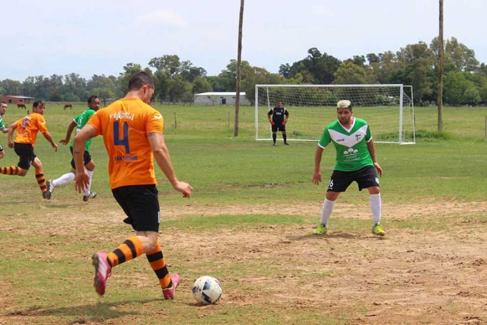 San Esteban le ganó al El Laurel por 1 a 0. 